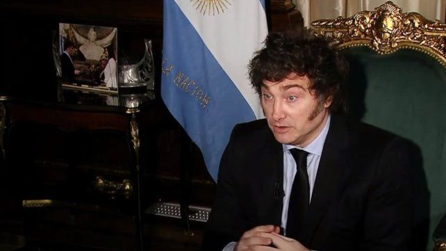 El presidente Javier Milei anticipó que eliminará el Impuesto País y las retenciones al campo