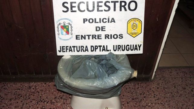 La Policía de Entre Ríos recuperó los elementos robados de la escuela.