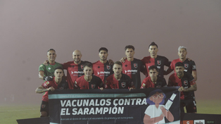 Keylor Navas otra vez fue la figura de Newells y se ganó la ovación del hincha leproso.