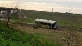 Horror en Tucumán: subió a un colectivo, atacó al chofer con una cuchilla y quedó grabado
