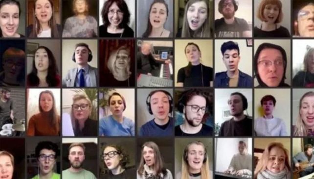 Imagen de la videoconferencia a través de la cual le anunciaron a 900 empleados que los despedían.&nbsp; 