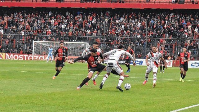 Patronato empata sin goles ante Colón en Santa Fe.