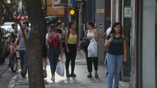El corredor de calle San Luis es referencia del comercio mayorista y minorista. &nbsp; &nbsp; &nbsp;