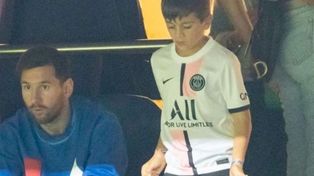 Lionel Messi con Thiago, el mayor de sus tres hijos.&nbsp;