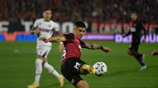 Jorge Recalde, que viene de anotar su primer gol en la Copa, es inamovible en la formación titular de Newells.&nbsp;