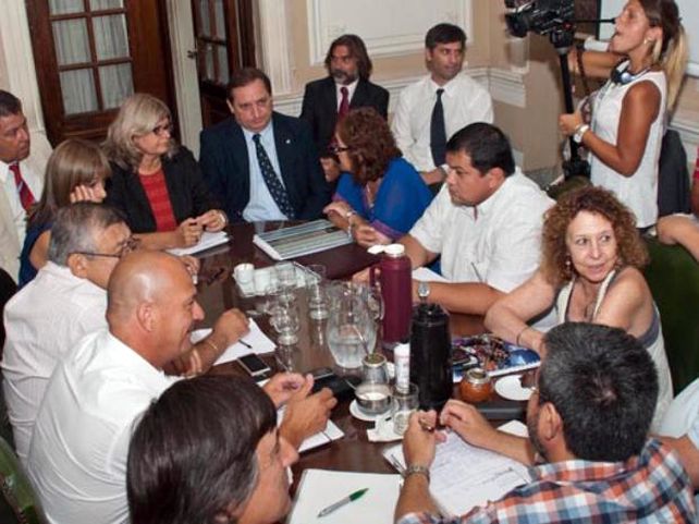 Las negociaciones con los docentes también continuarán la semana próxima