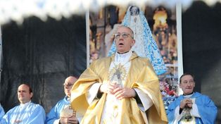 Ante una multitud congregada en Luj&aacute;n, Bergoglio inst&oacute; a defender la vida desde el seno materno
