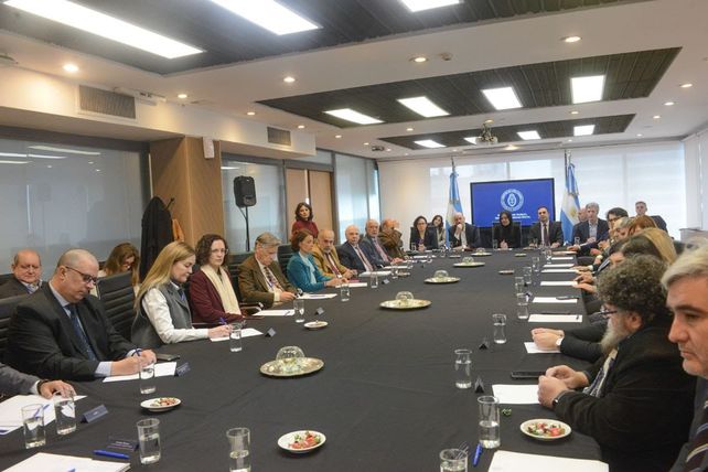 El primer encuentro de la mesa de diálogo social convocada por la Casa Rosada.