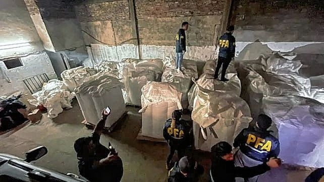 La hidrovía, una de las rutas alternativas para el tráfico de cocaína a Europa