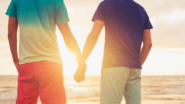 Decidió cambiar de género y de nombre y luego pidió el divorcio