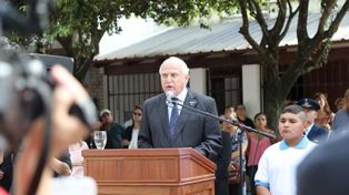 Lifschitz aseguró que los docentes están atravesados con el conflicto nacional