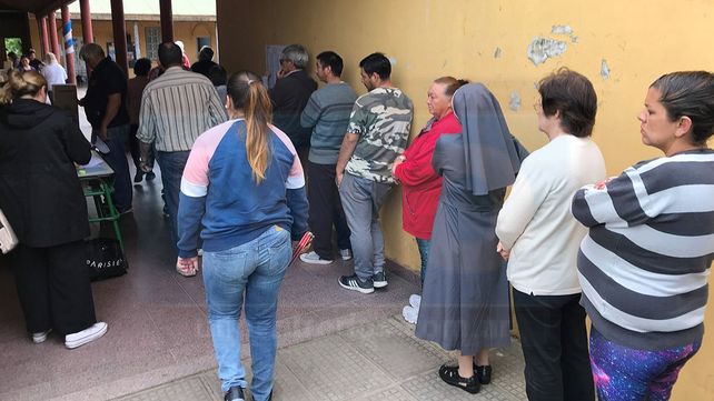 Buena afluencia de votantes en Concepción del Uruguay