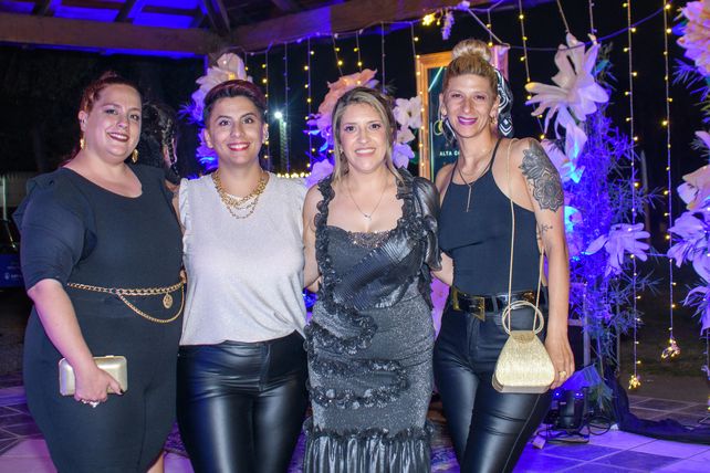 Natalia y Mariel Gómez, Claudia Pujato y Paola Duré.  