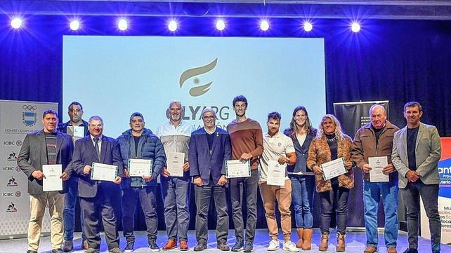 Chiaraviglio y Rézola: los atletas fueron reconocidos por la Asociación de Deportistas Olímpicos en Rosario.