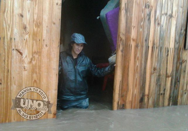 Terrible temporal de lluvia y viento generó graves destrozos en Paraná