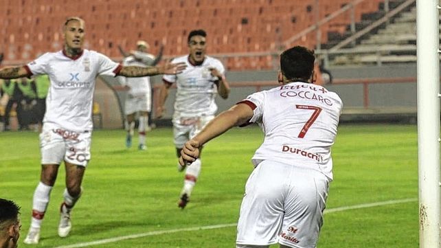 Huracán bajó a Aldosivi.