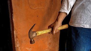 Colón: madre habría golpeado a su hija en la cabeza con un martillo y denuncian fallas en salud mental