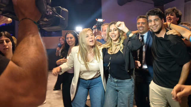 Romina Diez y Agustin Pellegrini festejan en Rosario