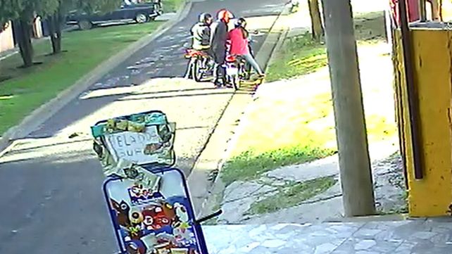 Recuperaron la moto robada en calle Lamas a una mujer