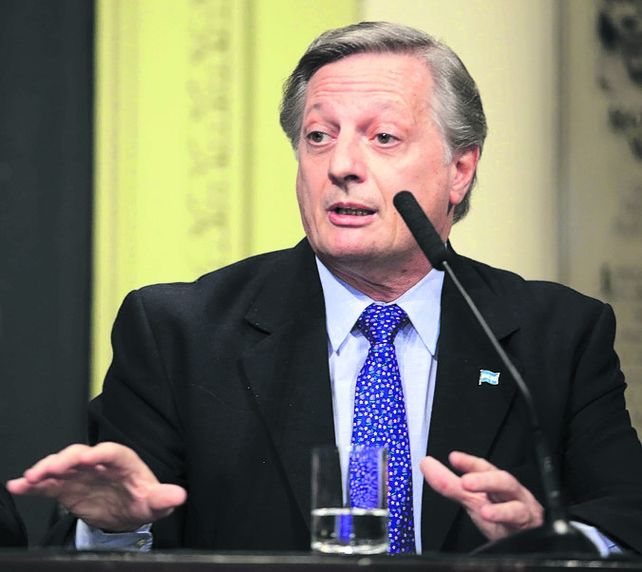 Ajustador. Aranguren busca mejorar la rentabilidad del sector energético.