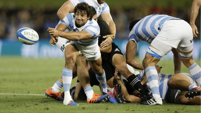 Los Pumas fueron criticados el fin de semana por su falta de reacción ante la muerte de Maradona.