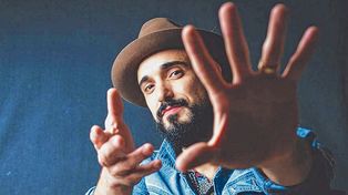 Abel Pintos, música y la emoción por la paternidad