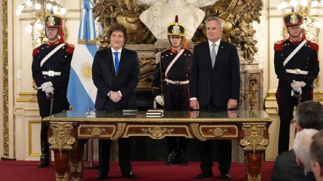 Pablo Quirno prestó juramento ante Javier Milei y asumió como nuevo canciller.&nbsp;