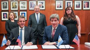 Massa se reunió con el subsecretario de Desarrollo Económico de EEUU, José W. Fernández.