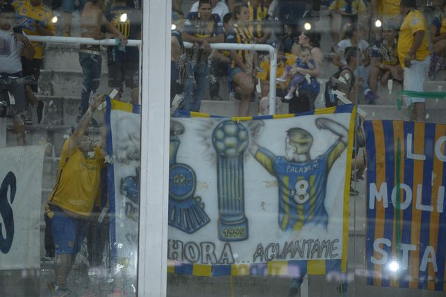 Las imágenes del carnaval canalla en las tribunas del estadio Kempes