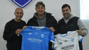 Gabriel Heinze posó con la camiseta de Cultural de Crespo