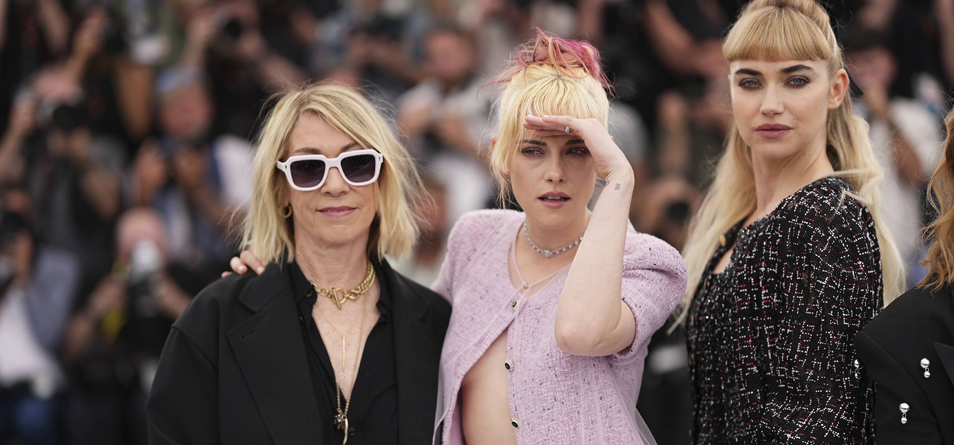 Thora Birch, la directora Kristen Stewart e Imogen Poots posan para los fotógrafos en la sesión fotográfica de la película Thora Birch, la directora Kristen Stewart e Imogen Poots posan para los fotógrafos en la sesión fotográfica de la película