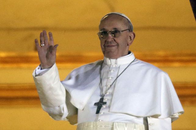 El argentino Bergoglio sorprende al mundo: es el Papa Francisco I