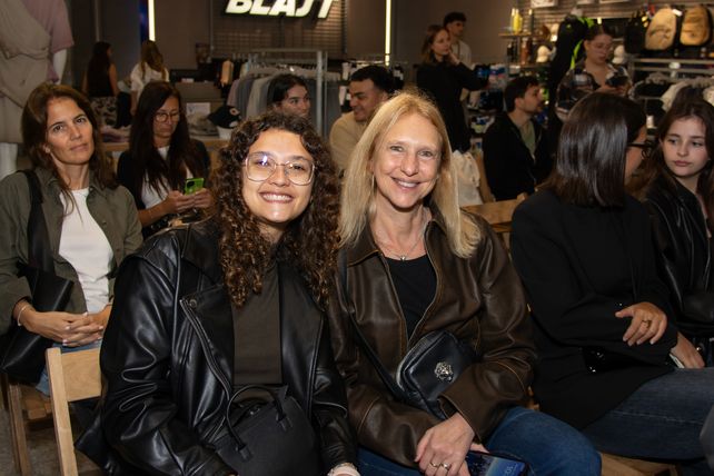 Camila Giacomino y Cintia Tiscornia
