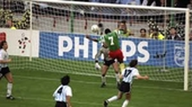La última vez que Argentina jugó el partido inicial de una Copa del Mundo fue en Italia 1990 y perdió 1 a 0 con Camerún.