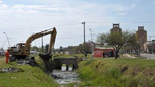 Desagües: ya se limpiaron más de 88 kilómetros de canales, conductos entubados y cunetas
