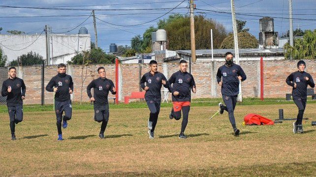 Patronato entrenó pensando en San Martín de San Juan.