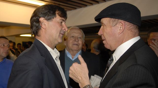 2008. Mario Kempes