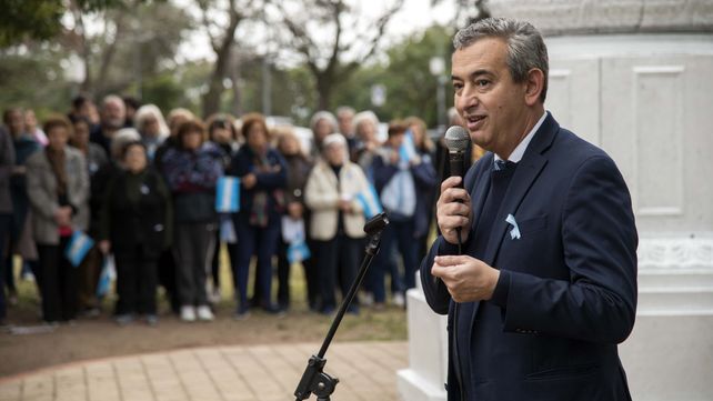 El intendente Pablo Javkin durante el acto realizado este martes en el Parque Urquiza.