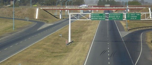 Desde el martes, la provincia toma las riendas de la autopista Santa Fe-Rosario