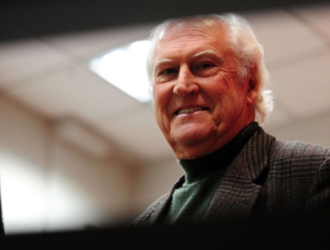 La carrera política de Pino Solanas estuvo marcada por sus dos temas que los obsesiionaban: la defensa del medio ambiente y la deuda externa argentina.