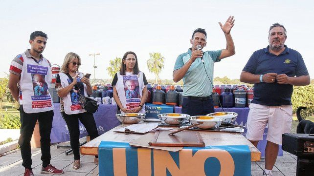 Una jornada solidaria en los links del CAE.