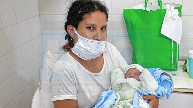 El primer bebé del año en Paraná, se llama Tahiel