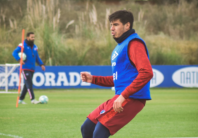 ¿Un defensor paraguayo en la mira de Unión?