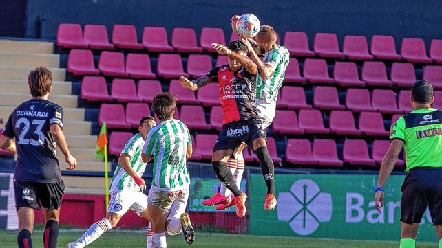 EL DT de Colón espera por las evoluciones de Wilson Morelo