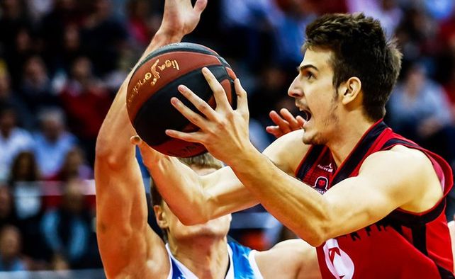 Gran tarea del santafesino Brussino en la victoria de Zaragoza