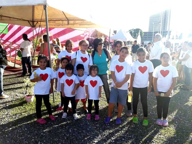 Niñas y niños de residencias del Copnaf vivieron la magia del circo en Santa Fe