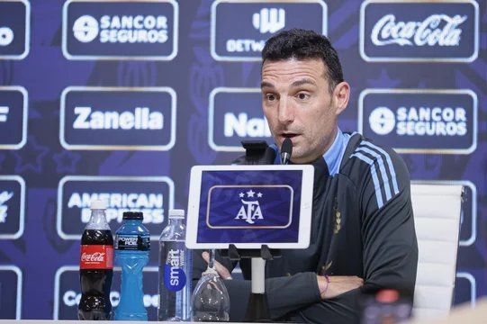 Scaloni: El paso de Thiago Almada al fútbol europeo fue clave Scaloni: El paso de Thiago Almada al fútbol europeo fue clave
