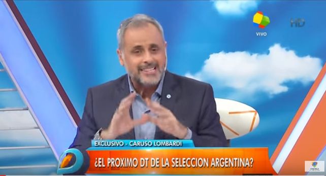 Rial tendrá que cumplir una promesa si Caruso Lombardi se hace cargo de la selección