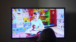 YouTube logra una fuerte atracción del público infantil. Allí, pequeños influencers utilizan vocablos poco comunes en Argentina.