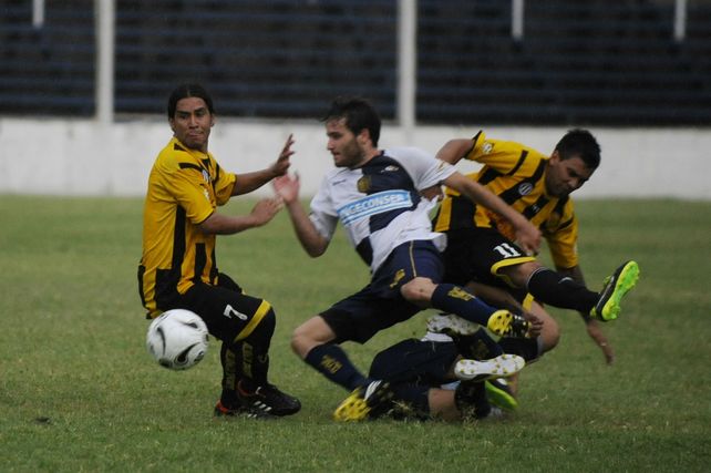 En el 2013. En el Ivancich de aquel año Central empató en el adicional y ganó por penales. En el aurinegro ya jugaba Ojeda (7).
